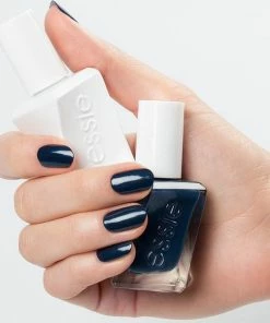 Hete verkoop ? Essie Gel Couture - 390 Surrounded By Studs - Blauw - Glanzende Nagellak Met Gel Effect - 13,5 Ml ⭐ -Tom Ford Shop 550x602 1