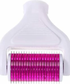 Beste recensies van ? DRS 6 In 1 Derma Roller Kit Micro Naalden | Bestseller | 1200/1.5mm, 720/1.0mm, 300/0.5mm + Tool Met 12 Naalden + Siliconne Gezichtskam + Desinfectie Basis | Gezichts- En Huidverzorging | 6 In 1 Paars ? -Tom Ford Shop 550x619 3