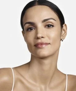 Goedkoop ? Clinique Almost Powder SPF 15 - Neutral - Make-uppoeder ? -Tom Ford Shop 550x672 2