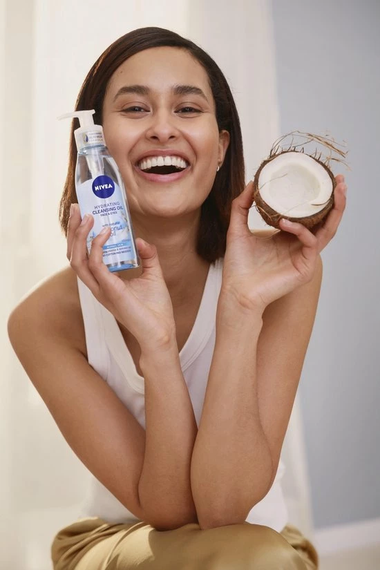 Goedkoopste ? NIVEA Essentials Hydraterende Reinigingsolie - Kokosolie - Normale Huid - 150ml ⌛ 4 Goedkoopste ? NIVEA Essentials Hydraterende Reinigingsolie - Kokosolie - Normale Huid - 150ml ⌛ - Afbeelding 4