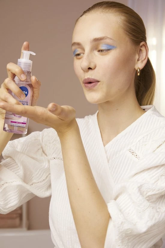 Goedkoopste ? NIVEA Essentials Hydraterende Reinigingsolie - Kokosolie - Normale Huid - 150ml ⌛ 5 Goedkoopste ? NIVEA Essentials Hydraterende Reinigingsolie - Kokosolie - Normale Huid - 150ml ⌛ - Afbeelding 5